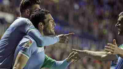 Jorge Molina y Vadillo que interesan al Pucela fuera de la convocatoria del Betis