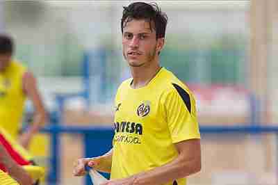Javi Espinosa rescinde contrato con el Villarreal