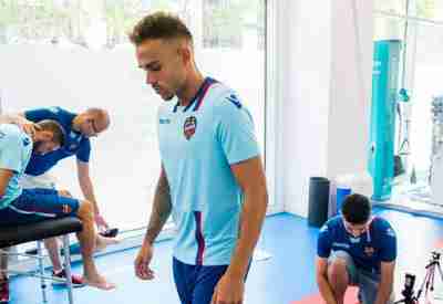 Roger sigue siendo duda para enfrentarse al Huesca