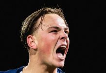 Director deportivo del PSV: “Estamos en conversaciones con un club por Robin Van Duiven”